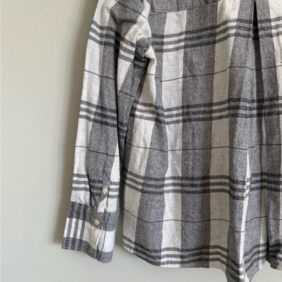 Madewell Plaid Collarless Button Down Top - Picture 8 of 9
